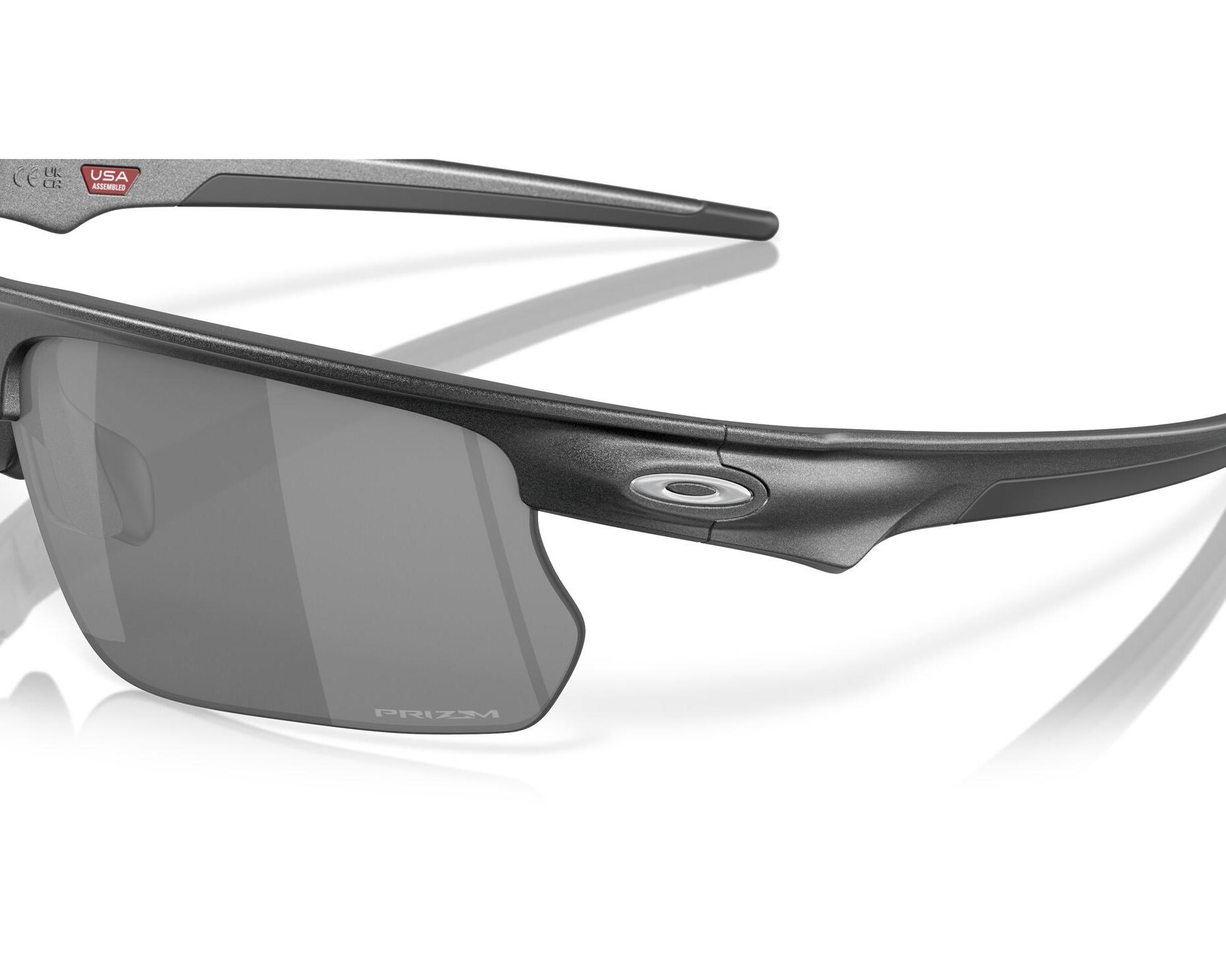 Oakley OO9400 940002 68-6 Gris  Vista de 360 grados 3