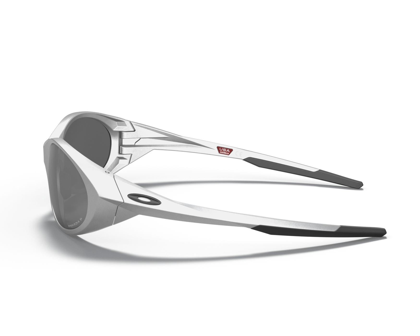 Oakley OO9438 943805 58-19 Plata  Vista de 360 grados 4